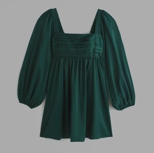 Green long sleeve mini satin dress